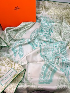 Женский платок Hermes