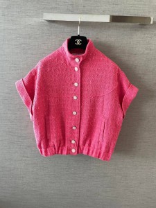 Женский жакет Chanel розовый