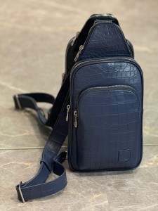 Мужская сумка из кожи крокодила Louis Vuitton