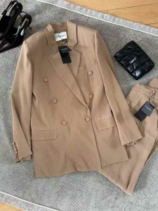 Женский классический  костюм Saint Laurent