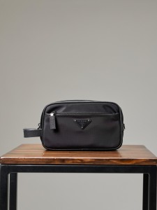 Мужская косметичка Prada