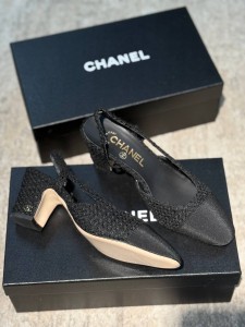 Женские босоножки Chanel