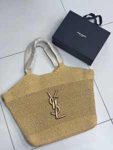 Женский шопер Saint Laurent Женский шопер Saint Laurent