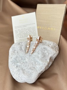 Женские серьги Bvlgari