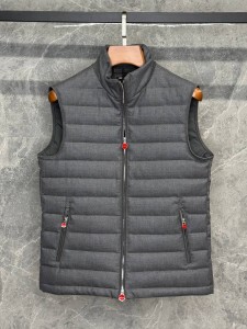 Мужская жилетка Kiton
