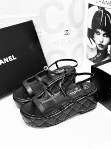 Женские сабо Chanel