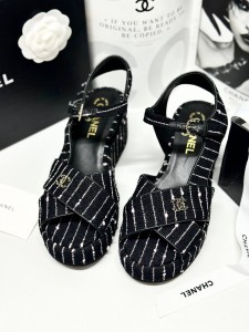 Женские сабо Chanel