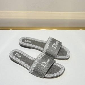 Женские шлепанцы Christian Dior