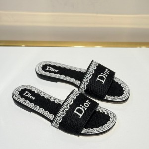 Женские шлепанцы Christian Dior