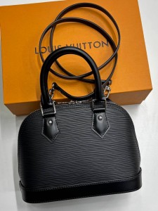 Женская сумка Louis Vuitton Женская сумка Louis Vuitton