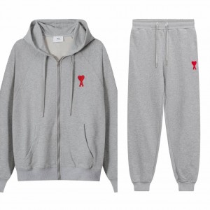 Женский спортивный костюм Ami