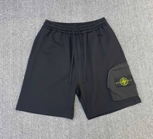 Мужские шорты  Stone Island