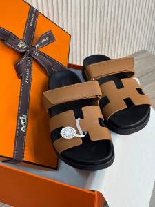 Женские шипры Hermes шоколадные