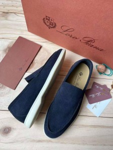 Мужские замшевые лоферы Loro Piana