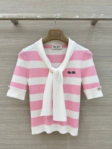 Женская футболка Miu Miu розовая