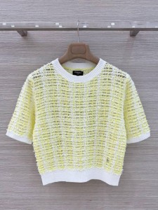 Женская футболка Chanel желтая