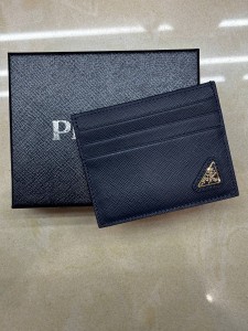 Картхолдер Prada