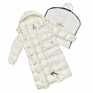 Пуховик пальто Moncler