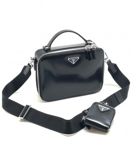 ЖЕНСКАЯ ЧЕРНАЯ СУМКА PRADA