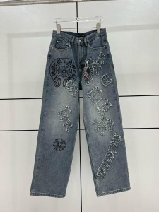 ЖЕНСКИЕ ДЖИНСЫ CHROME HEARTS