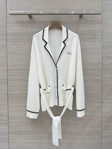 ЖЕНСКИЙ КАРДИГАН CHANEL БЕЛЫЙ