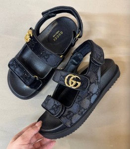 ЖЕНСКИЕ САНДАЛИИ ИЗ БАРХАТА GUCCI GG ЧЕРНЫЕ