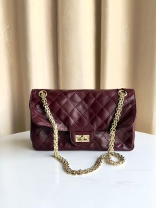 ЖЕНСКАЯ КОЖАНАЯ СУМКА CHANEL БОРДОВАЯ ЖЕНСКАЯ КОЖАНАЯ СУМКА CHANEL БОРДОВАЯ