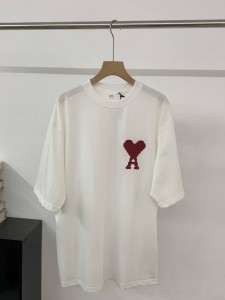 МУЖСКАЯ ФУТБОЛКА AMI БЕЛАЯ