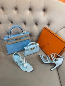 ЖЕНСКИЕ ЗАМШЕВЫЕ БОСОНОЖКИ HERMES ГОЛУБЫЕ