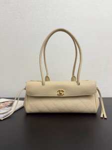 CУМКА SHOPPING МАЛЕНЬКОГО РАЗМЕРА CHANEL МОЛОЧНАЯ