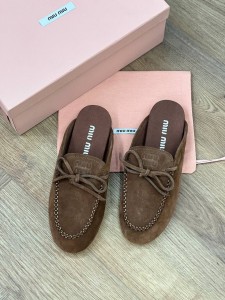 ЖЕНСКИЕ ЗАМШЕВЫЕ МЮЛИ MIU MIU КОРИЧНЕВЫЕ