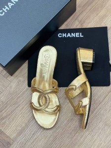 ЖЕНСКИЕ КОЖАНЫЕ БОСОНОЖКИ CHANEL ЗОЛОТИСТЫЕ
