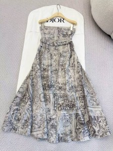 ЖЕНСКИЙ САРАФАН CHRISTIAN DIOR
