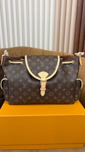 ЖЕНСКАЯ СУМКА LOUIS VUITTON ODYSSEE MM