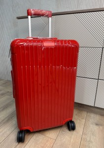 ЧЕМОДАН RIMOWA КРАСНЫЙ M