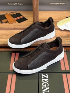 ЗАМШЕВЫЕ КЕДЫ С ВСТАВКОЙ КРОКОДИЛА ZEGNA ШОКОЛАДНЫЕ