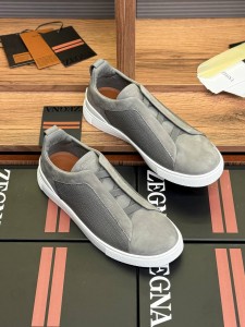 ЗАМШЕВЫЕ КЕДЫ С ВСТАВКОЙ КРОКОДИЛА ZEGNA СЕРЫЕ