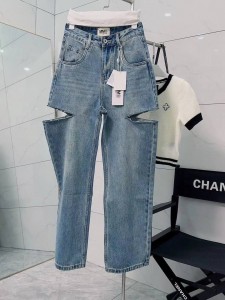 ЖЕНСКИЕ ДЖИНСЫ MAISON MARGIELA