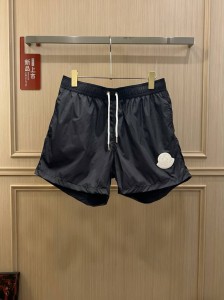 МУЖСКИЕ  ШОРТЫ MONCLER ЧЕРНЫЕ