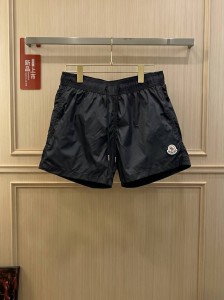 МУЖСКИЕ ШОРТЫ MONCLER