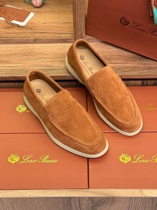 МУЖСКИЕ ЗАМШЕВЫЕ ЛОФЕРЫ LORO PIANA РЫЖИЕ