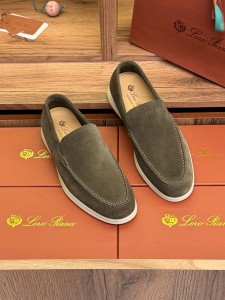 МУЖСКИЕ ЗАМШЕВЫЕ ЛОФЕРЫ LORO PIANA ХАКИ