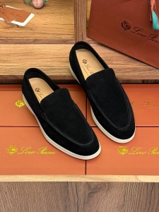 МУЖСКИЕ ЗАМШЕВЫЕ ЛОФЕРЫ LORO PIANA ЧЕРНЫЕ