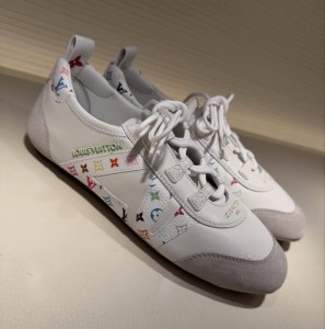 ЖЕНСКИЕ КРОССОВКИ LOUIS VUITTON&MURAKAMI БЕЛЫЕ