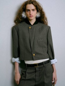 ЖЕНСКИЙ ЖАКЕТ CHANEL БЕЖЕВЫЙ