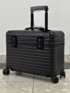 ЧЕМОДАН РУЧНОЙ КЛАДИ RIMOWA ЧЕРНЫЙ 42 / 50 / 23 см