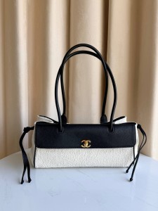 ЖЕНСКАЯ СУМКА CHANEL SMALL SHOPPING BAG ЧЕРНАЯ ЖЕНСКАЯ СУМКА CHANEL SMALL SHOPPING BAG ЧЕРНАЯ