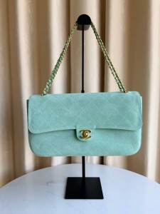 ЖЕНСКАЯ СУМКА CHANEL FLAP BAG ЖЕНСКАЯ СУМКА CHANEL FLAP BAG