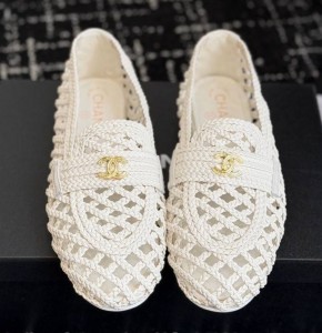 ЖЕНСКИЕ ЛОФЕРЫ ИЗ ТЕКСТИЛЯ CHANEL БЕЛЫЕ