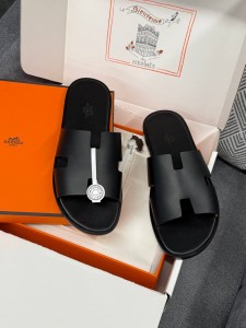 МУЖСКИЕ ШЛЕПАНЦЫ HERMES ЧЕРНЫЕ